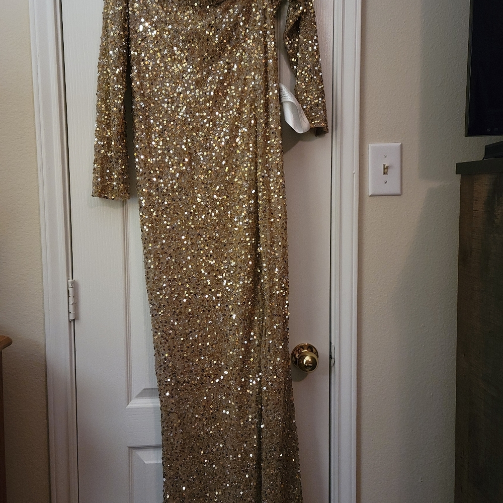 MACDUGGAL Sequin gown
